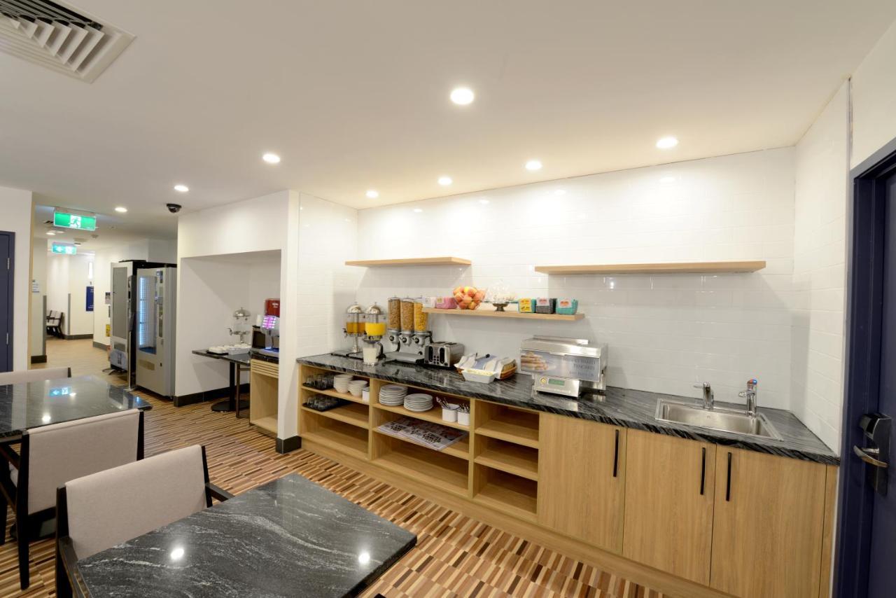 Ibis Budget - Melbourne Cbd Exterior photo